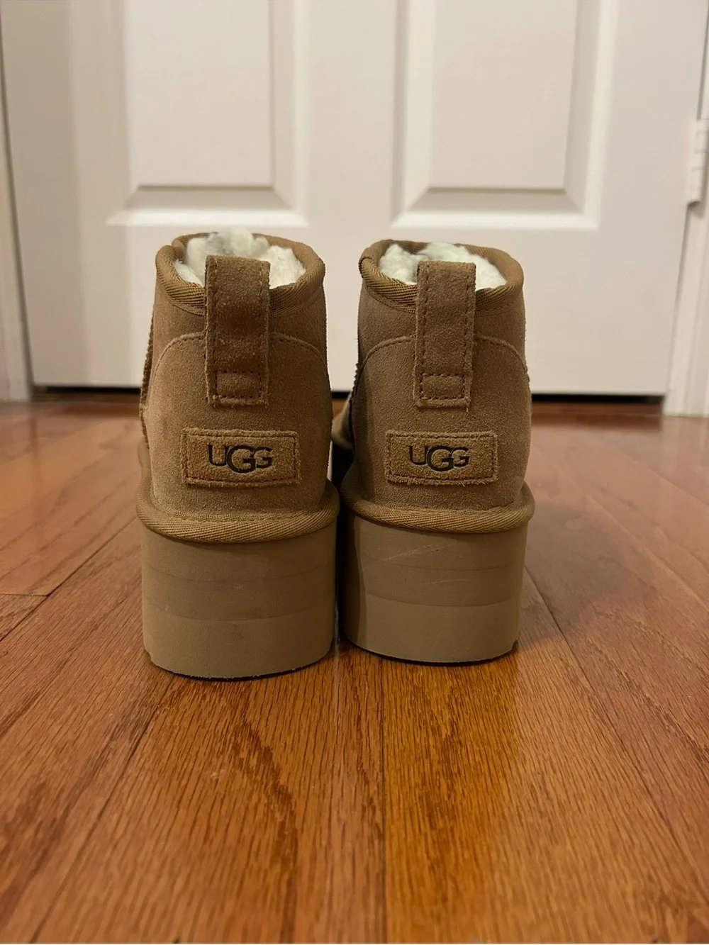 UGG classic ultra